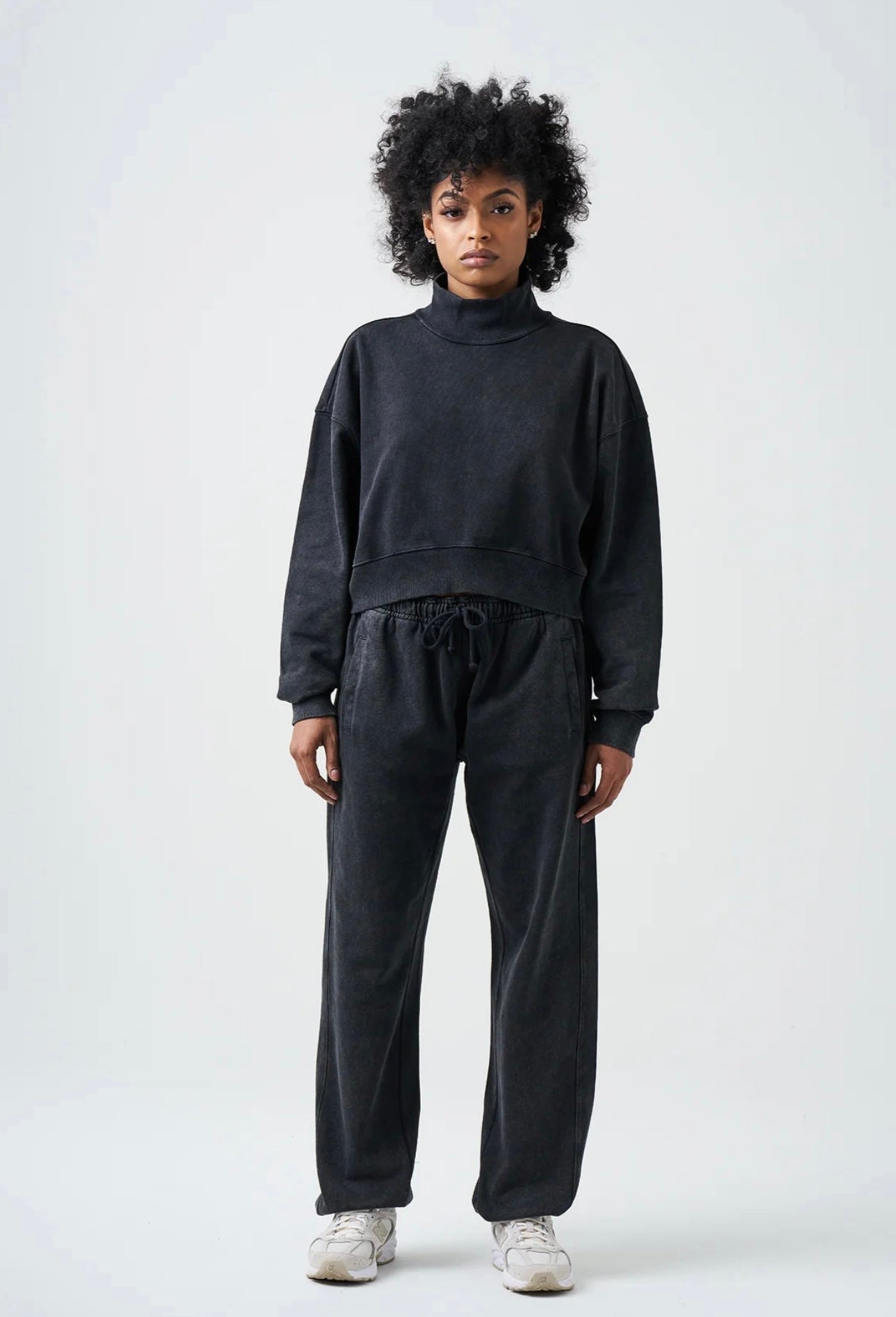 DISTRESSED MOCK NECK SET